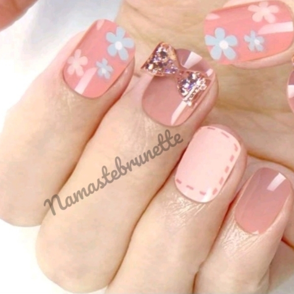 3D Bows & Flowers Press On Nails - Picture 3 of 9